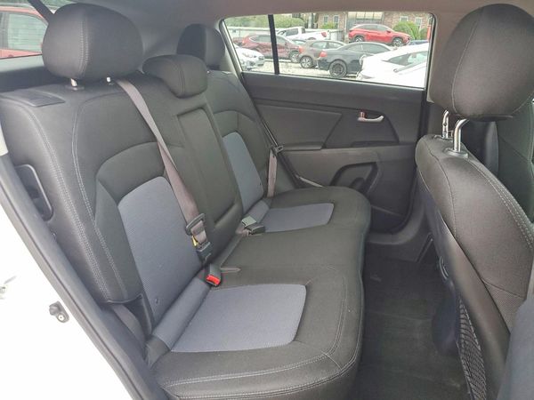 2016 KIA SPORTAGE LX w/Popular Pkg