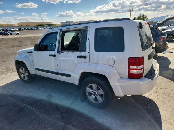 2012 JEEP LIBERTY SPORT 4X4
