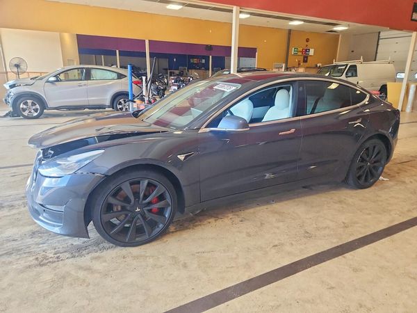 2018 TESLA MODEL 3