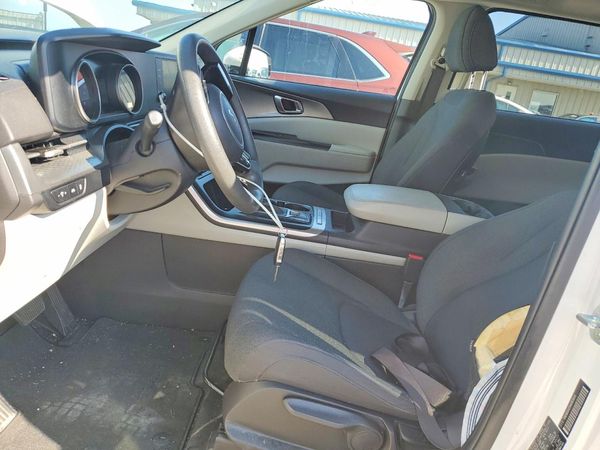 2022 KIA CARNIVAL LX, LX Seat Package
