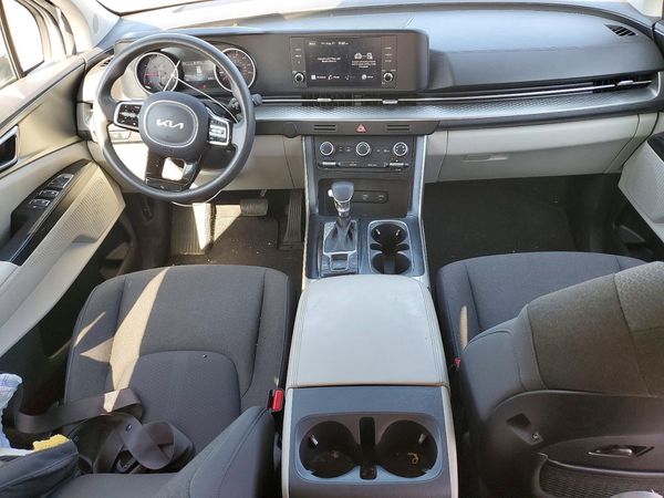 2022 KIA CARNIVAL LX, LX Seat Package
