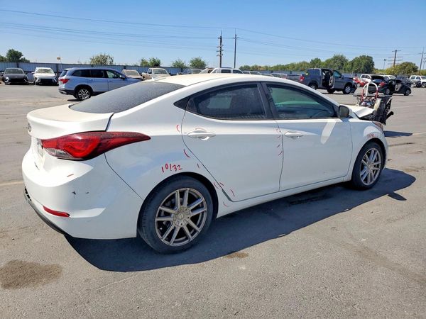 2014 HYUNDAI ELANTRA GLS(Middle)