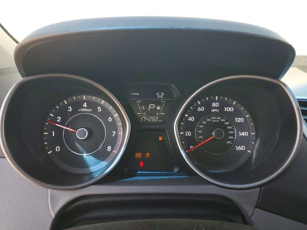 2014 HYUNDAI ELANTRA GLS(Middle)