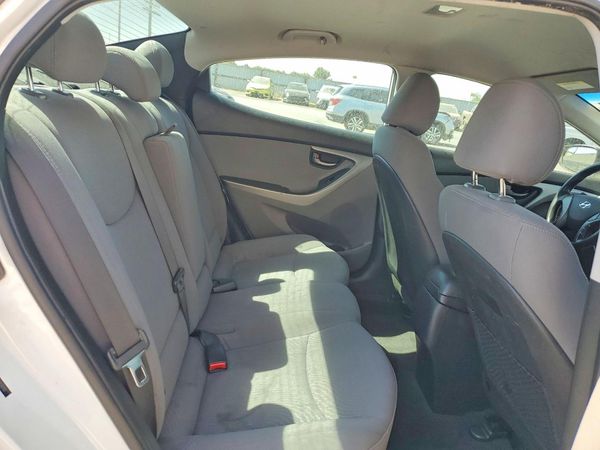2014 HYUNDAI ELANTRA GLS(Middle)