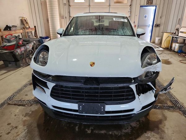 2019 PORSCHE MACAN