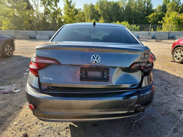 2019 VOLKSWAGEN JETTA