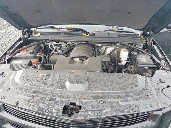 2016 CADILLAC ESCALADE ESV Luxury — Engine bay