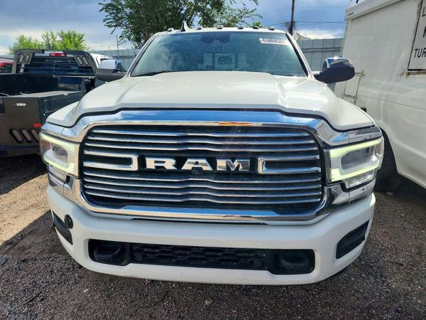 2022 RAM 3500 Laramie