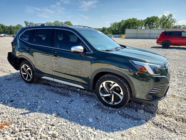 2022 SUBARU FORESTER Touring
