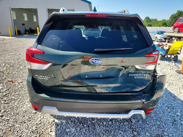 2022 SUBARU FORESTER Touring