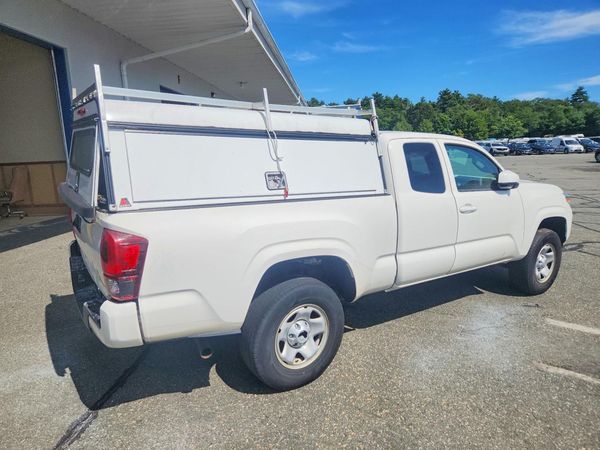 2021 TOYOTA TACOMA SR5