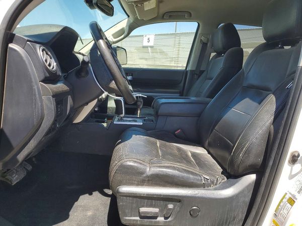 2019 TOYOTA TUNDRA SR5 Grade