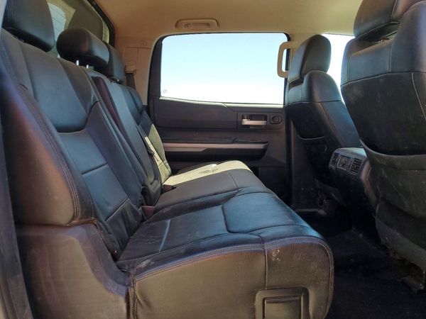2019 TOYOTA TUNDRA SR5 Grade