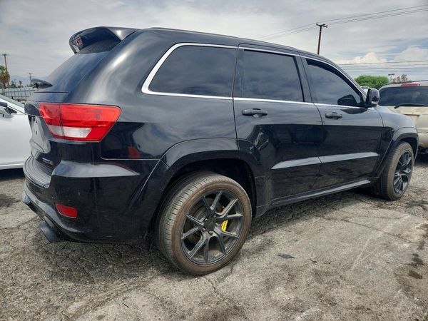 2012 JEEP CHEROKEE SRT8