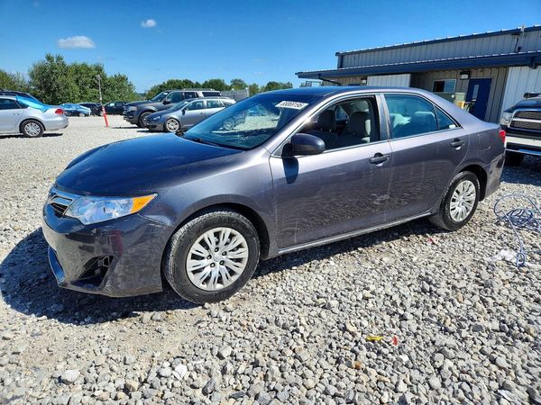 2014 TOYOTA CAMRY