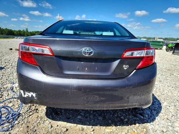 2014 TOYOTA CAMRY