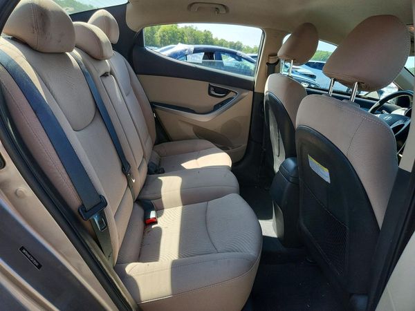 2016 HYUNDAI ELANTRA
