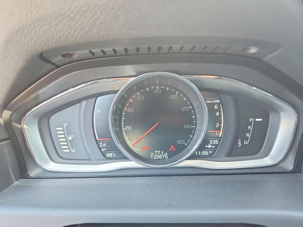 2016 VOLVO XC70 SV33 Premier
