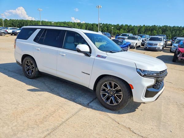 2021 CHEVROLET TAHOE Z71 — Passenger 3/4