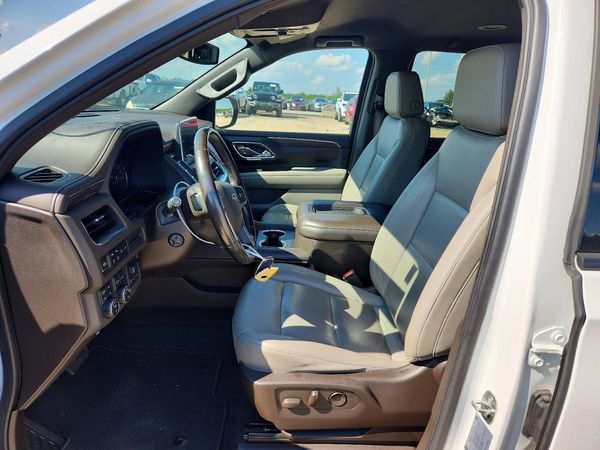 2021 CHEVROLET TAHOE Z71 — DENT