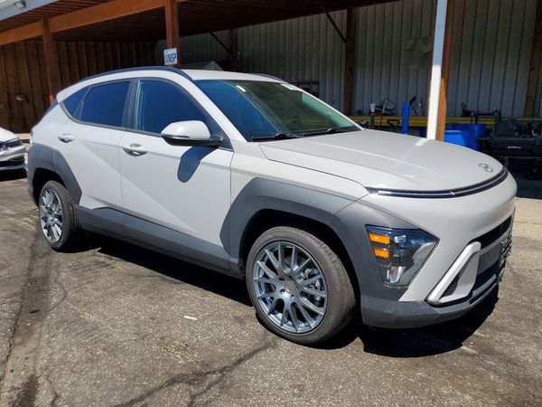 2024 HYUNDAI KONA SEL — Passenger 3/4