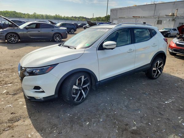 2021 NISSAN ROGUE S — Front 3/4