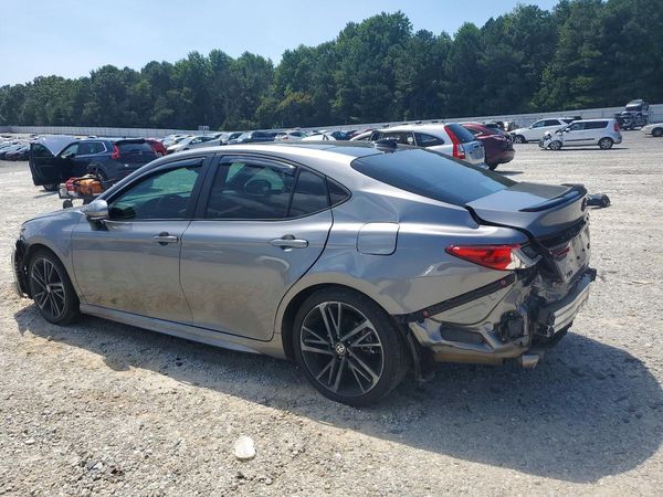 2026 TOYOTA CAMRY