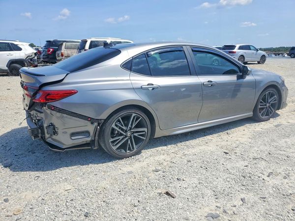 2026 TOYOTA CAMRY