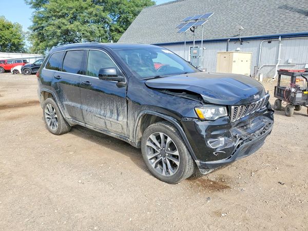 2018 JEEP CHEROKEE Laredo — Passenger 3/4