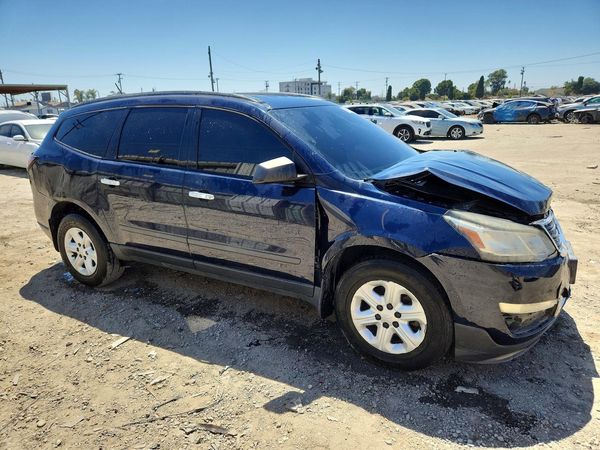 2017 CHEVROLET TRAVERSE LS