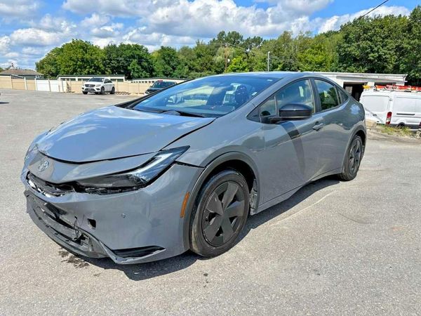 2025 TOYOTA PRIUS