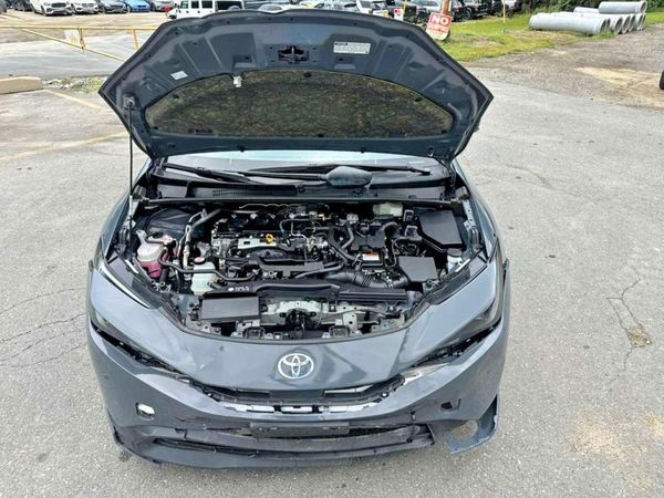 2025 TOYOTA PRIUS