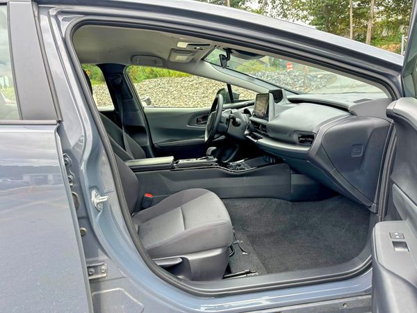 2025 TOYOTA PRIUS