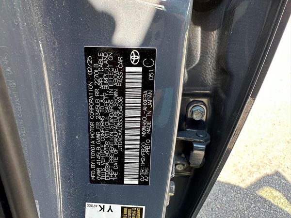 2025 TOYOTA PRIUS