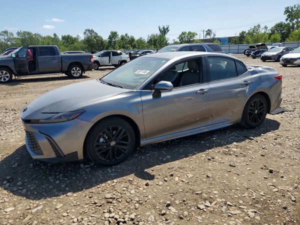 2025 TOYOTA CAMRY