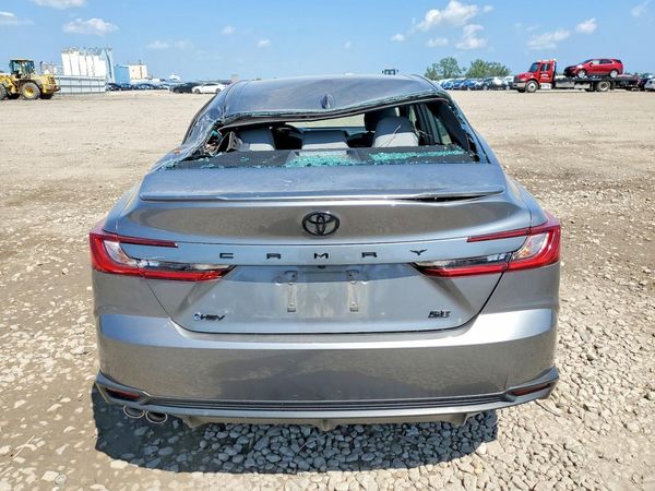 2025 TOYOTA CAMRY