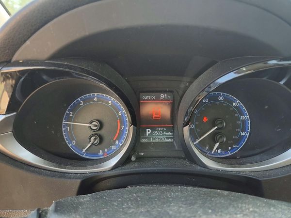 2015 TOYOTA COROLLA