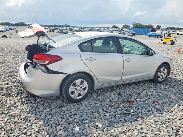 2018 KIA FORTE LX Base