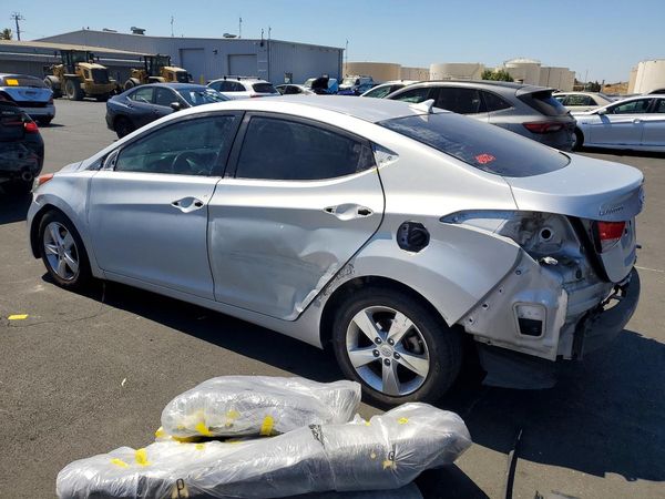 2013 HYUNDAI ELANTRA