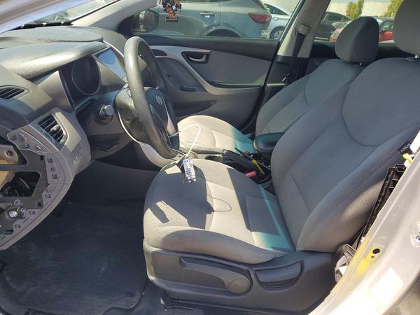 2013 HYUNDAI ELANTRA