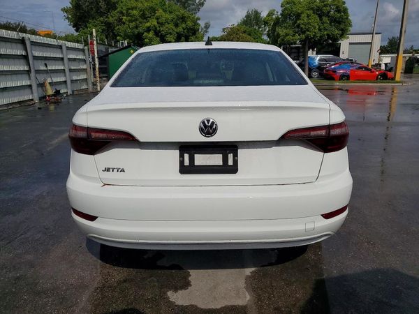 2021 VOLKSWAGEN JETTA S / SE / R-Line