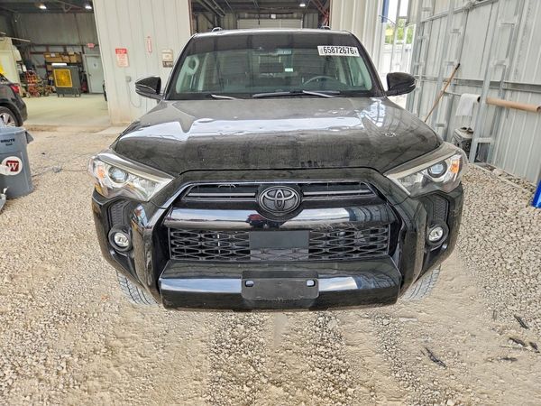 2023 TOYOTA 4RUNNER SR5 Prem