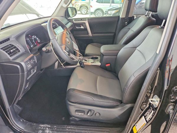 2023 TOYOTA 4RUNNER SR5 Prem