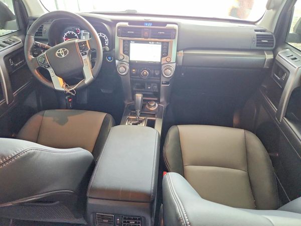 2023 TOYOTA 4RUNNER SR5 Prem
