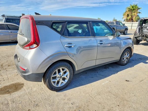 2022 KIA SOUL