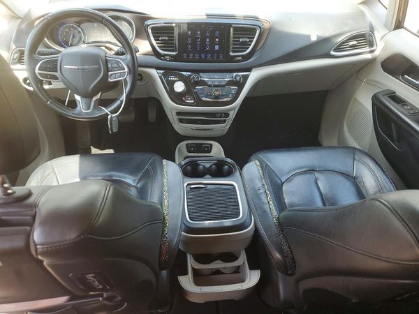 2017 CHRYSLER PACIFICA Touring L Plus — CKPT