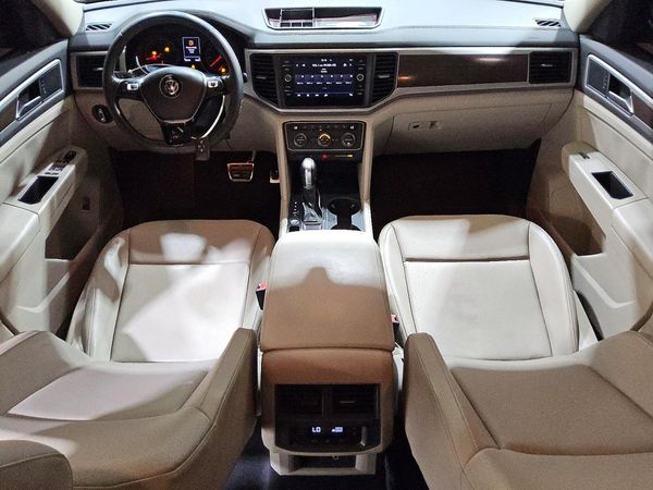 2019 VOLKSWAGEN ATLAS SE
