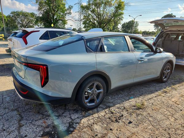 2026 KIA K4 LX, LXS