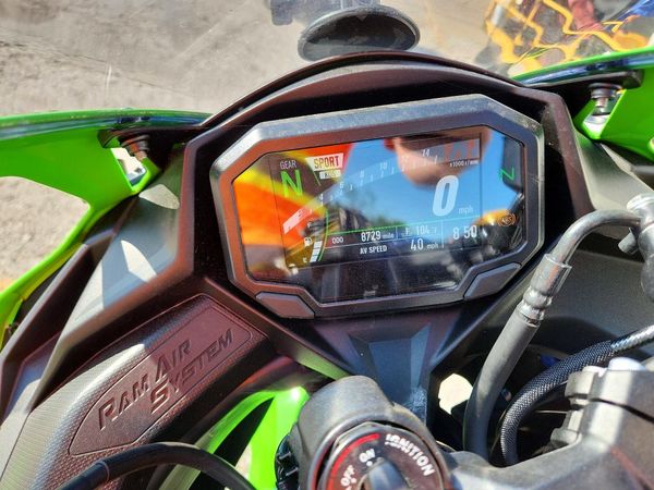 2024 KAWASAKI ZX400