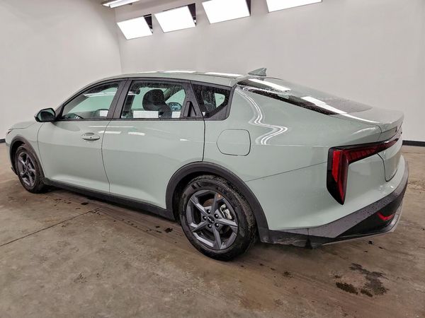 2026 KIA K4 LX, LXS